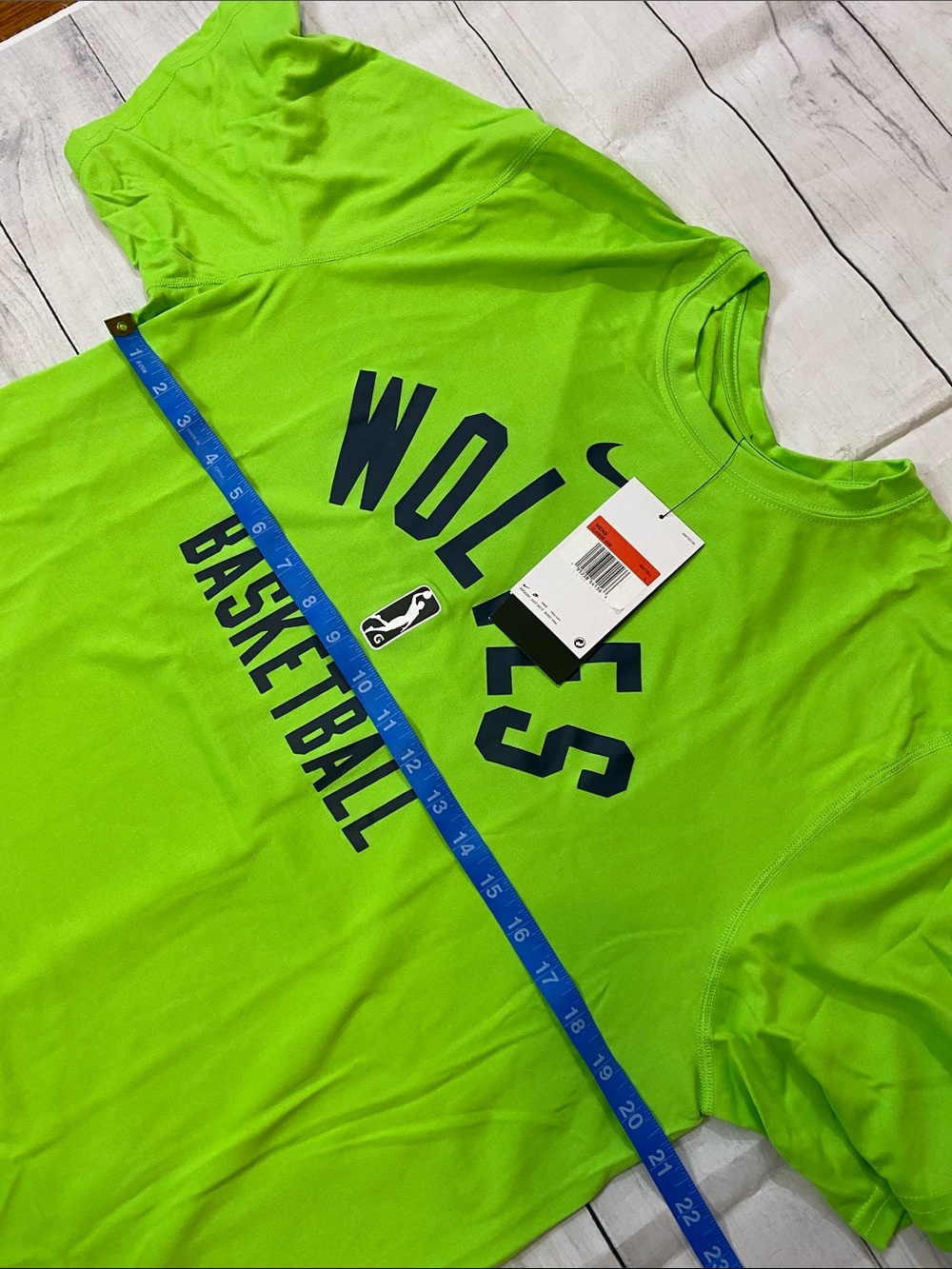 Nike Wolves Basketball Dri-FIT T-Shirt Men’s Large Volt Green NWT - Picture 10 of 11